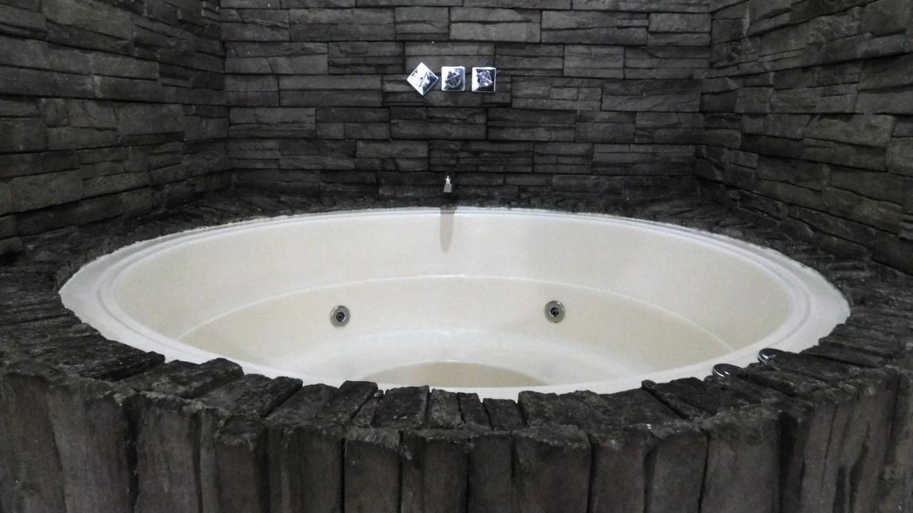Hotel Kong Medellin Bagian luar foto